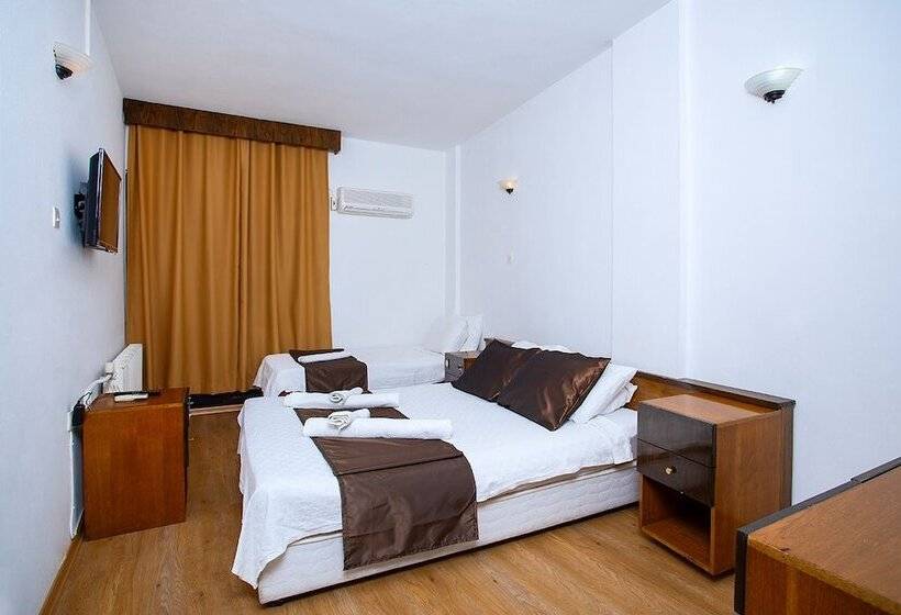 Номер Стандарт Трехместный, Otel Kabasakal