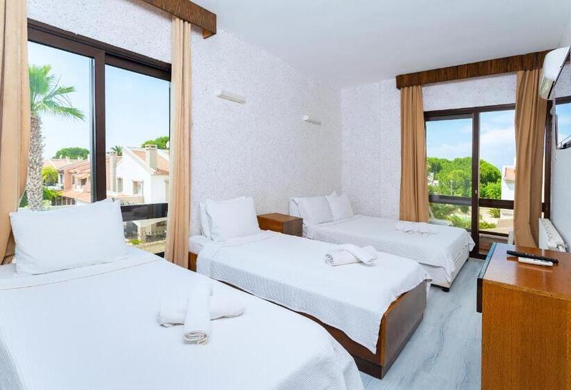 Четырехместный Номер Стандарт, Otel Kabasakal