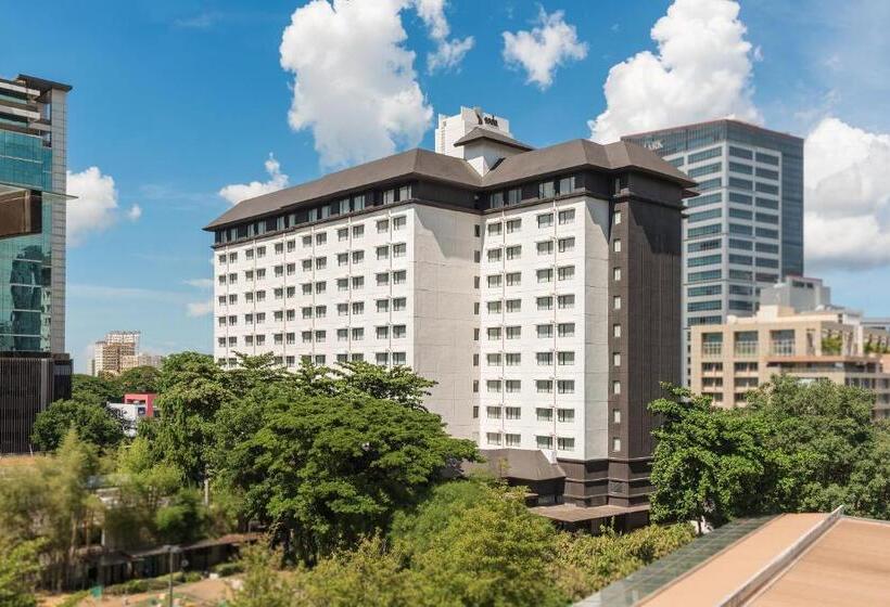 Номер Deluxe, Seda Ayala Center Cebu