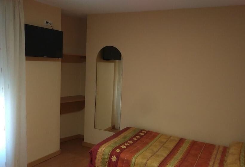 اتاق استاندارد, Hostal Hispanico Ii