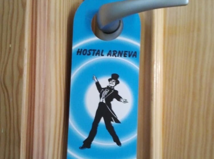 スタンダードルーム, Hostal Arneva Orihuela