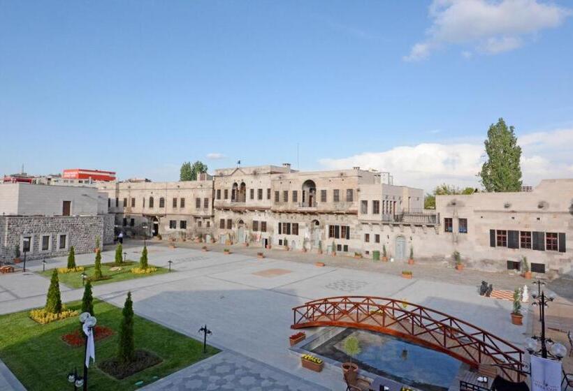 اتاق لوکس, Setenonu 1892