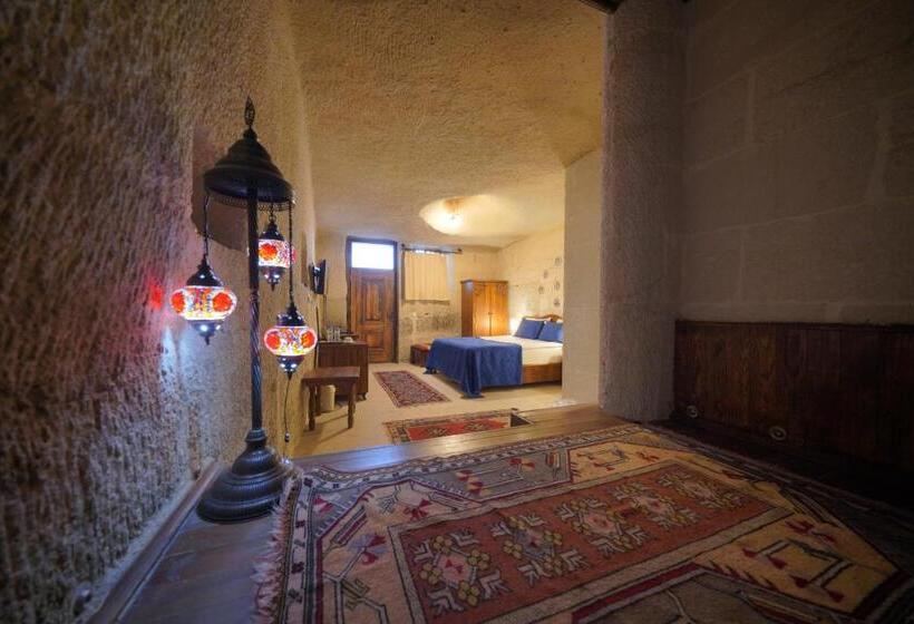 اتاق استاندارد سه نفره, Salkım Cave House