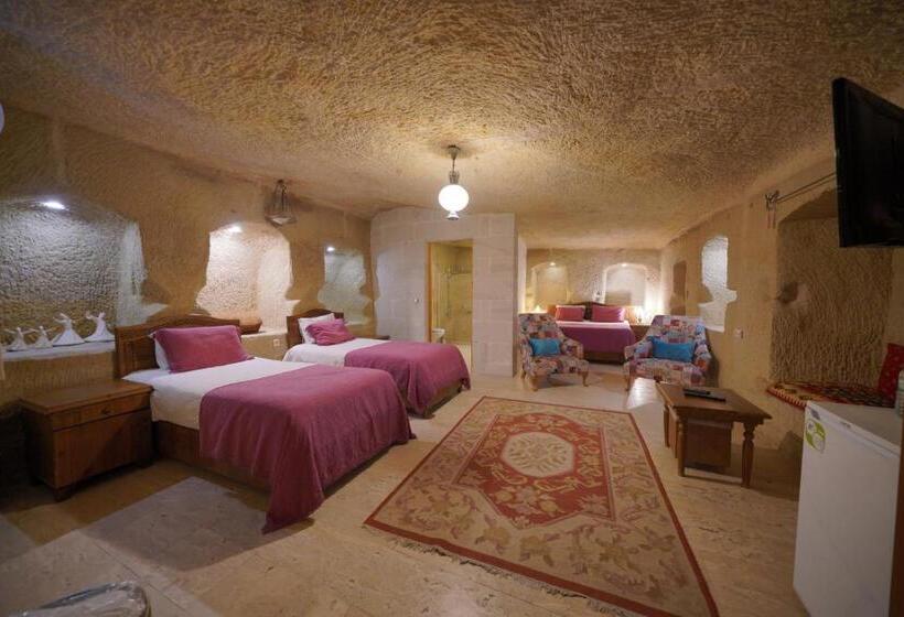 سوییت خانوادگی, Salkım Cave House
