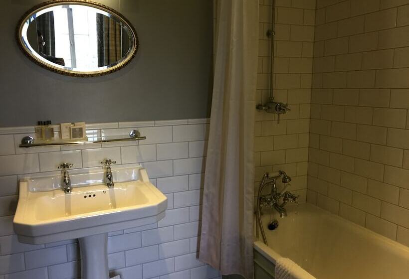 Номер Deluxe, The Leicester Arms Country Inn