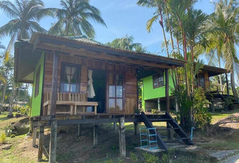 بانگلوی استاندارد با چشم‌انداز دریا, Kinnaree Resort Koh Kood