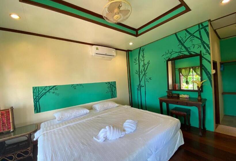 بانگلوی استاندارد با چشم‌انداز دریا, Kinnaree Resort Koh Kood