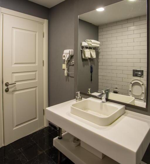 اتاق کلاسیک سه تخته, Vita Suites Karakoy