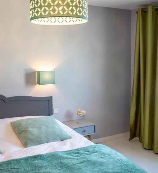Номер Стандарт Вид на Сад, La Combe Fleurie Appartements & Chambres