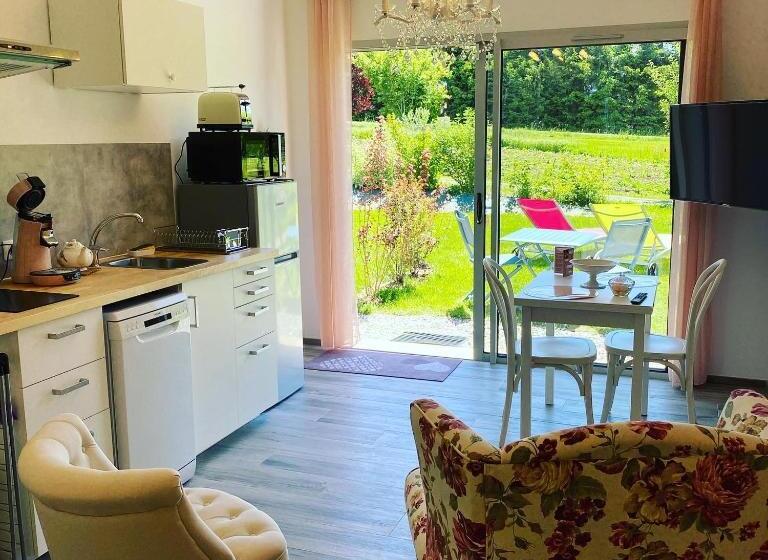 Студия Стандарт, La Combe Fleurie Appartements & Chambres