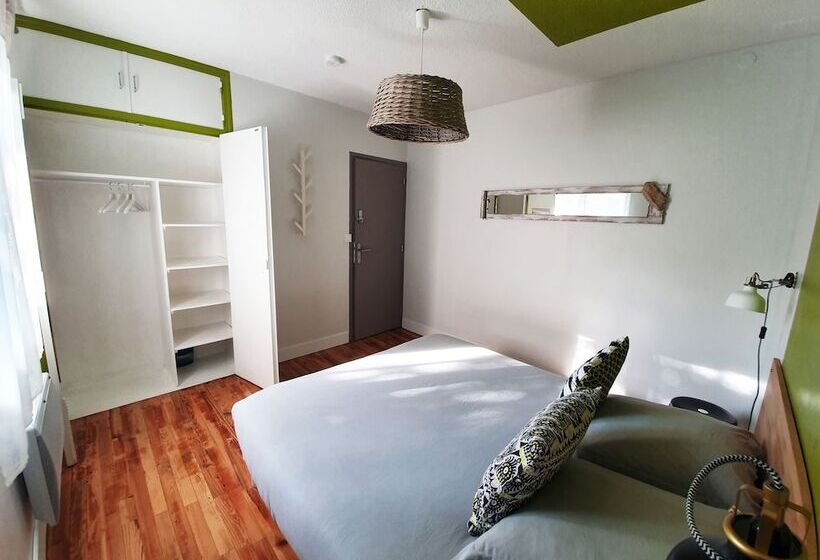 اتاق استاندارد با سرویس بهداشتی مشترک, La Maison Bisca