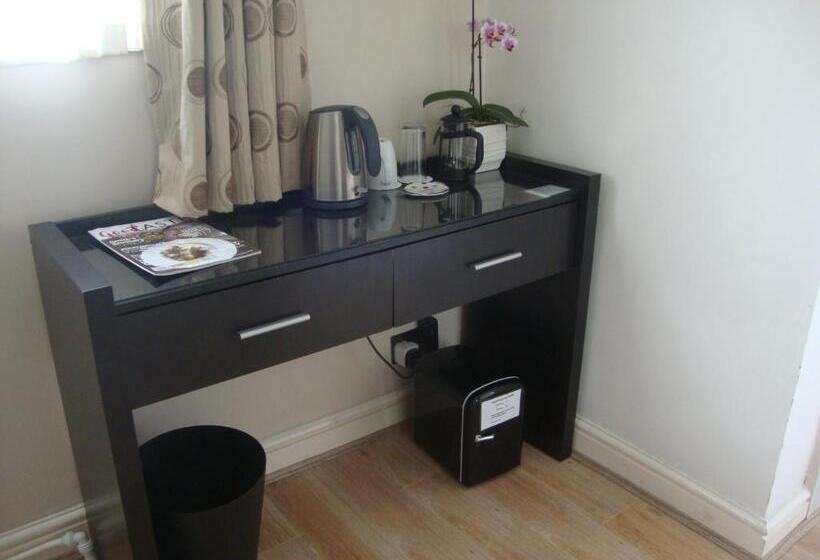 标准单人间, Canal View Bed And Breakfast