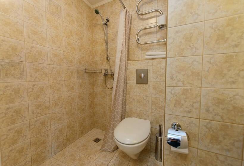 Quarto Estandar, Art Hotel Karelia
