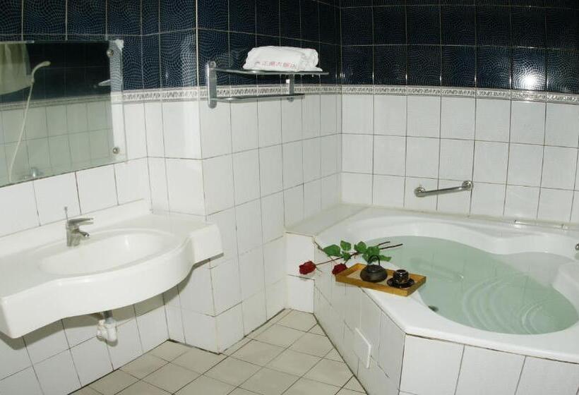 اتاق استاندارد, Jenq Yang Hotspring