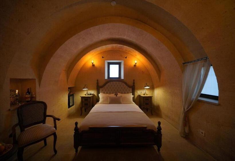 エコノミールーム, Maya Cave