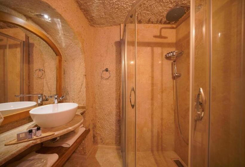スタンダードルーム, Maya Cave