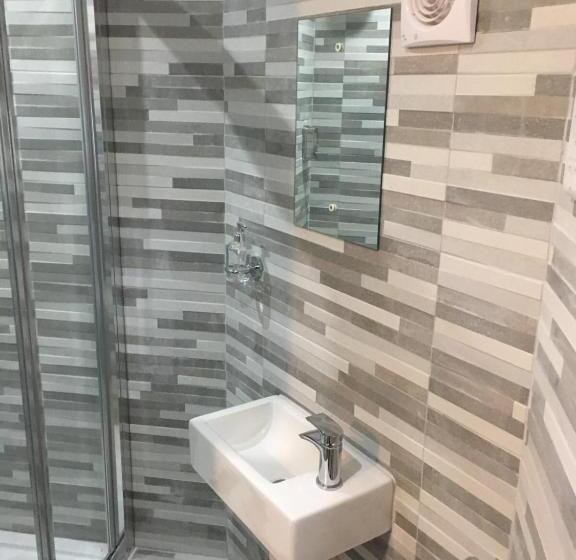 Семейный Номер, Brownlows Inn