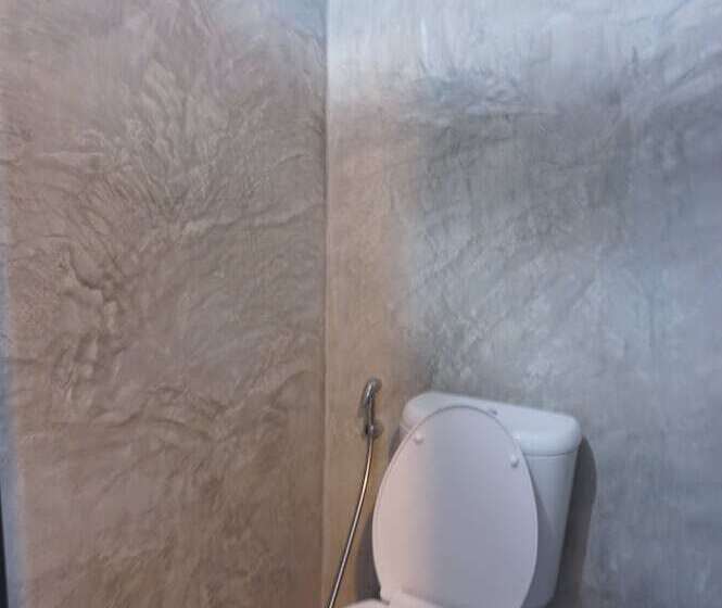 Кровать в Общей Комнате, Near Beach Hostel   Adults Only