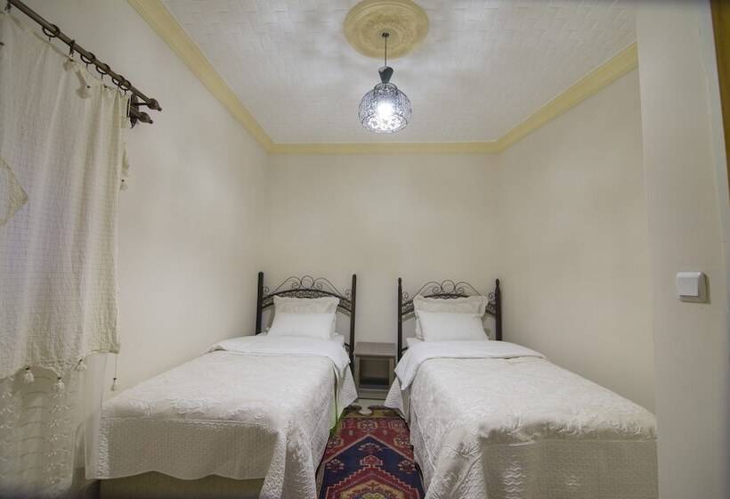 스탠다드 룸, Kamelya Cave Hostel