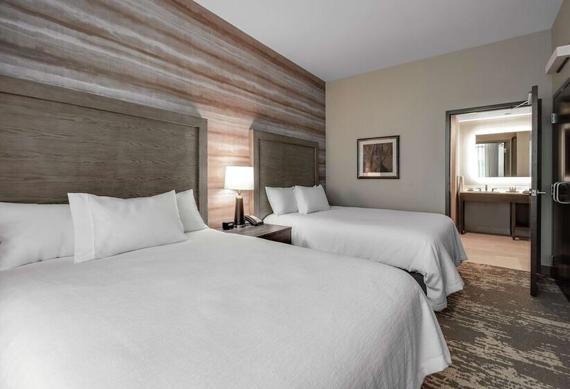 Люкс Премиум, Embassy Suites By Hilton Jonesboro Red Wolf Convention Center