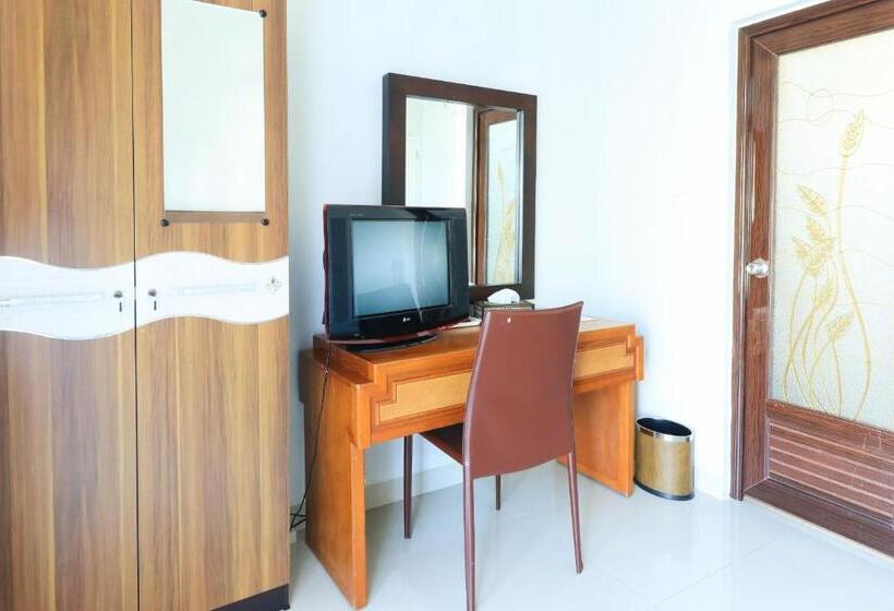 اتاق استاندارد, Ge Jacmart Homestay Makassar