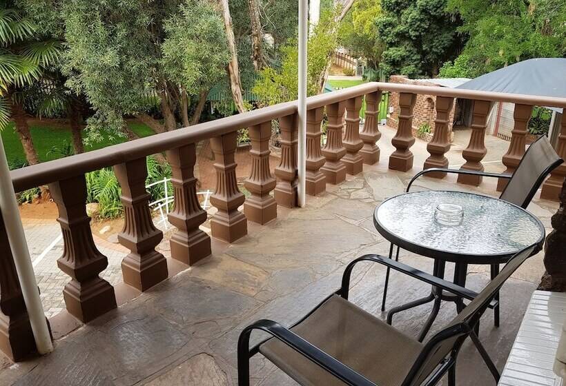 패밀리 룸, Gemstone Guest House