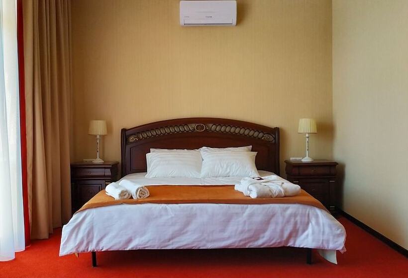 سوئیت پرزیدنت, Azimut Hotel Nalchik