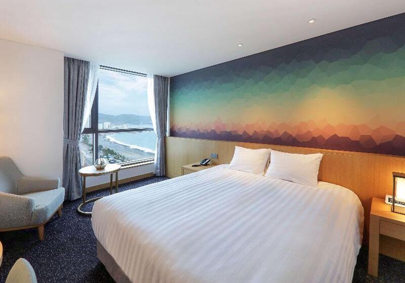 اتاق سوپریور با چشم‌انداز جانبی دریا, Mercure Ambassador Ulsan