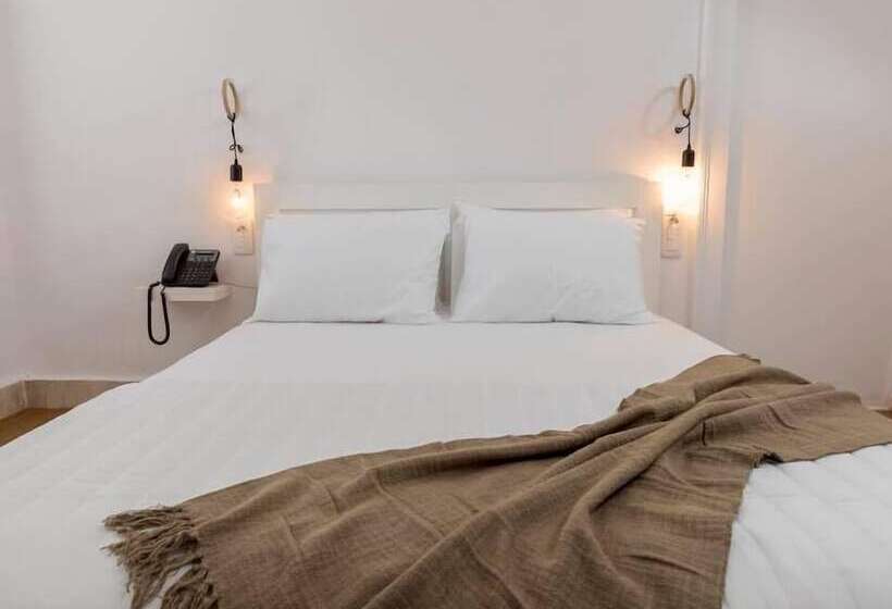اتاق استاندارد با بالکن, Kumba Hostel