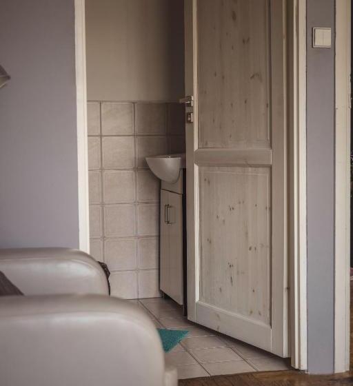 Номер Стандарт Трехместный, 4 Couples & 4 Friends Hostel