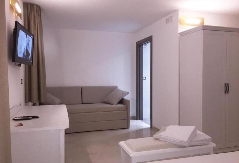 اتاق لوکس چهار تخته, B&b Bella Costa   Lungomare Porto Cesareo