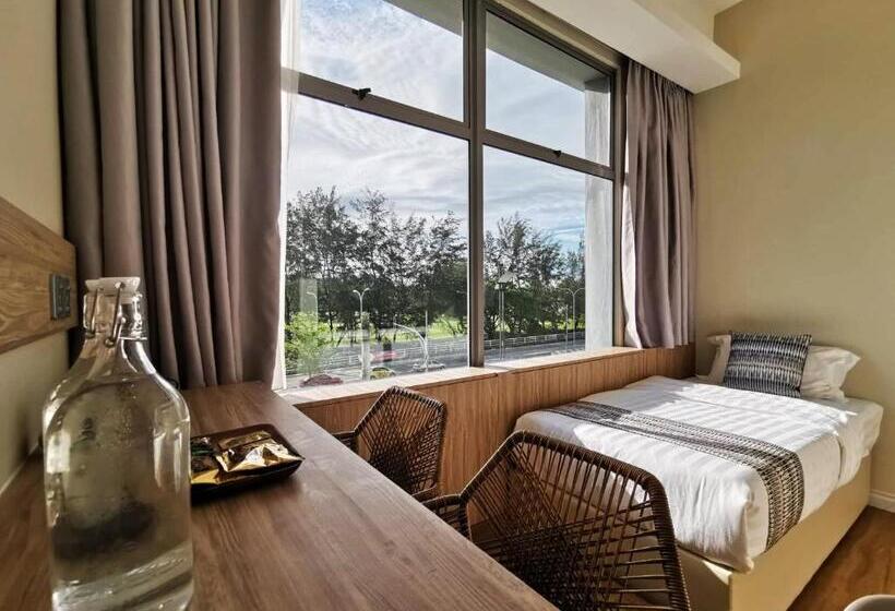 اتاق لوکس خانوادگی, Oikos Poshtel