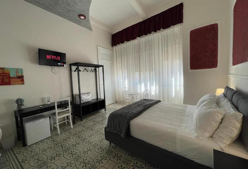 اتاق استاندارد با تخت بزرگ, Liberty Palace