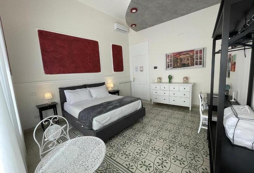 اتاق استاندارد با تخت بزرگ, Liberty Palace
