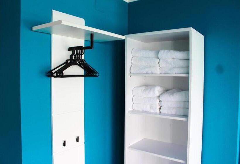 استودیوی لوکس, Skyhostel Friedrichshafen