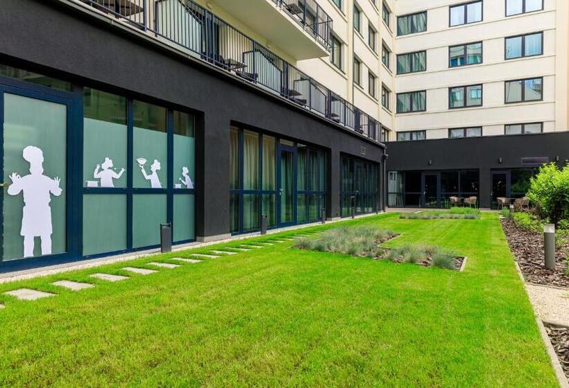 小型套房, Barcelo Budapest