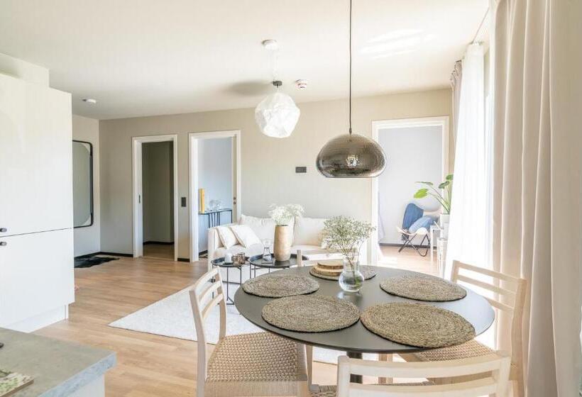 Huoneisto 3 Makuuhuonetta, L Hanöhus Hällevik