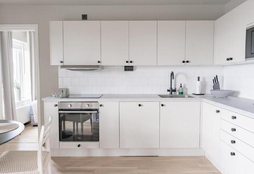 Huoneisto 3 Makuuhuonetta, L Hanöhus Hällevik