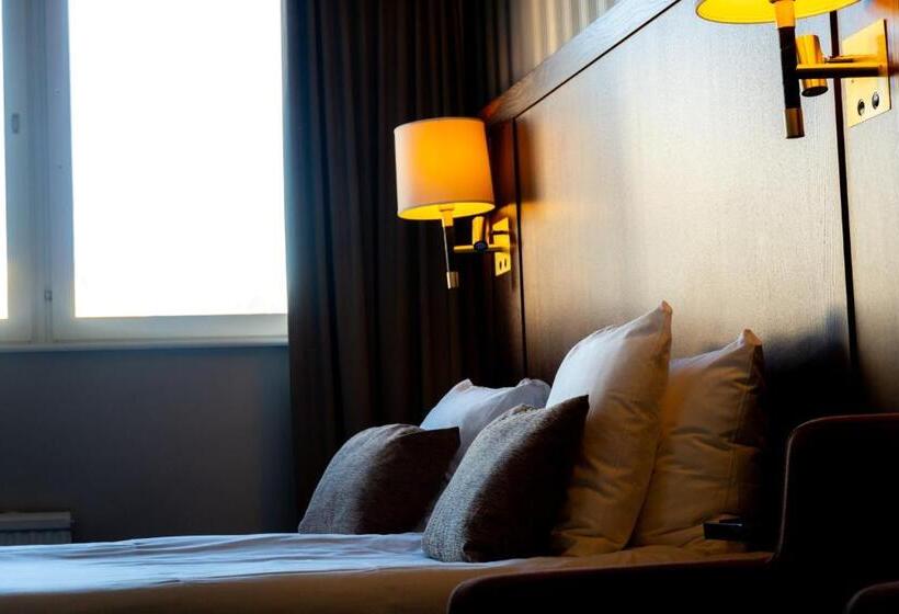 اتاق استاندارد سه نفره, Vänerport Stadshotell I Mariestad
