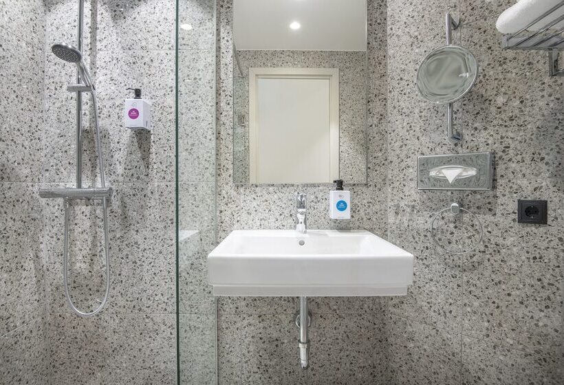 Люкс, Quality Hotel Arlanda Xpo
