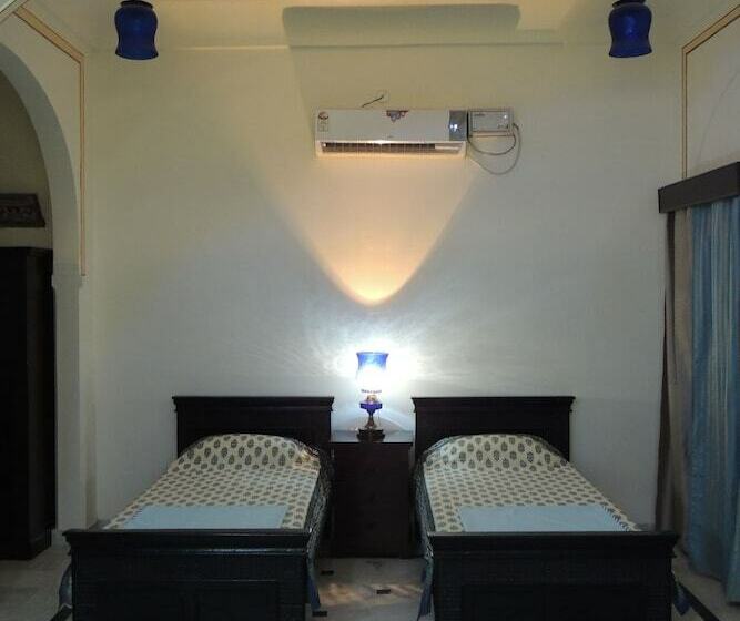 Номер Deluxe, Dhulagarh Heritage Palace Hotel Near Jaipur