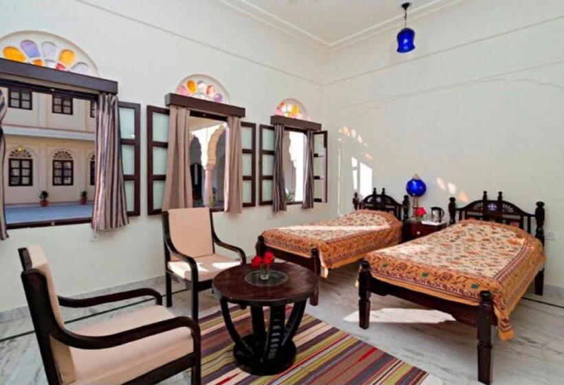Номер Deluxe, Dhulagarh Heritage Palace Hotel Near Jaipur
