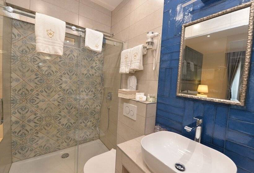 اتاق استاندارد, The Duke Luxury Rooms