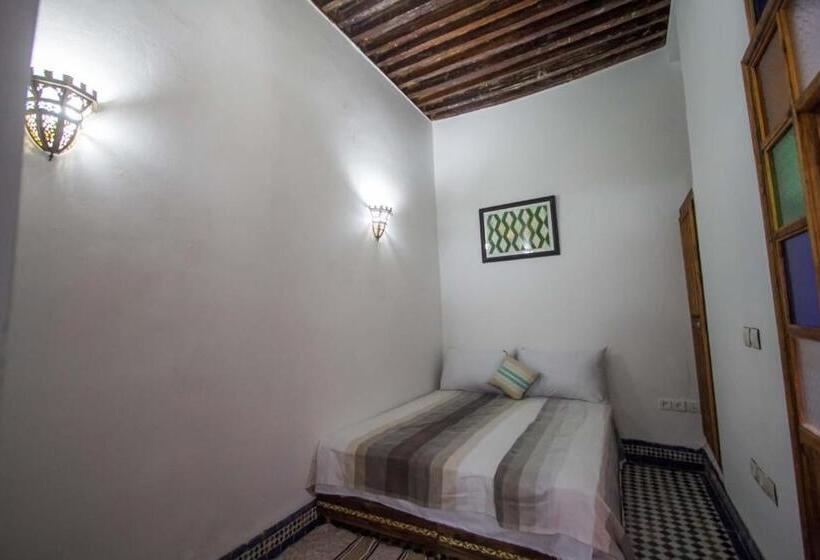 اتاق لوکس, Dar Milouda Rcif