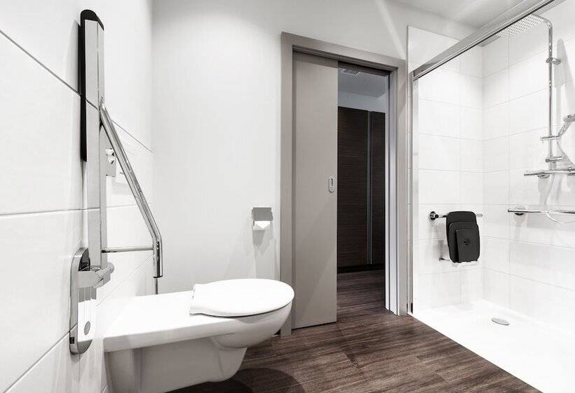 Номер Стандарт, Nuhr Medical   Hotel & Restaurant