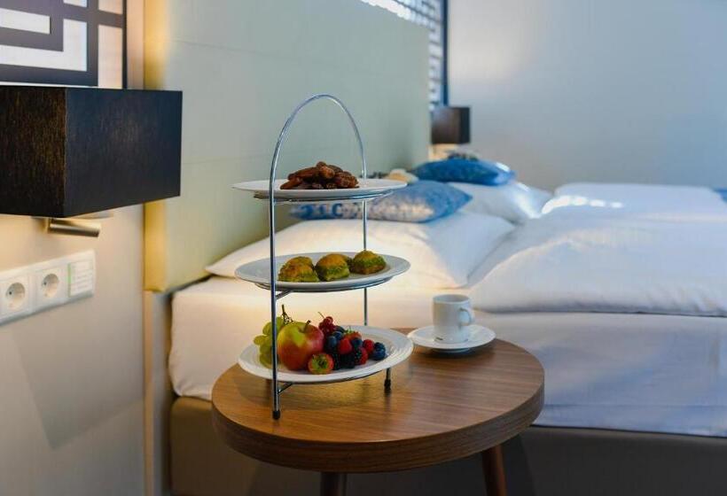 Номер Стандарт, Nuhr Medical   Hotel & Restaurant