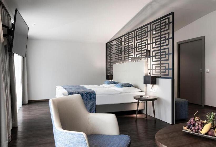 Люкс Повышенной Комфортности, Nuhr Medical   Hotel & Restaurant