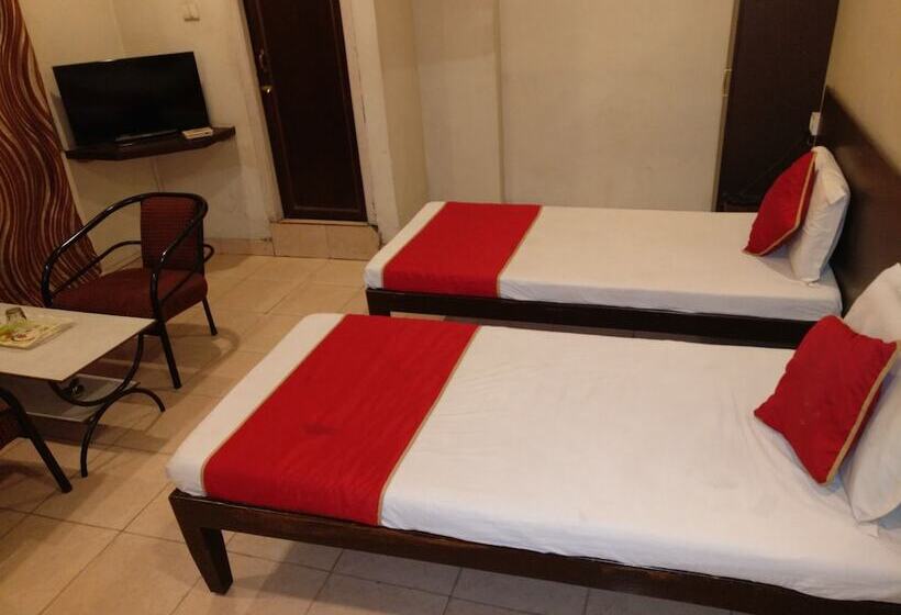 Chambre Executive, Morya