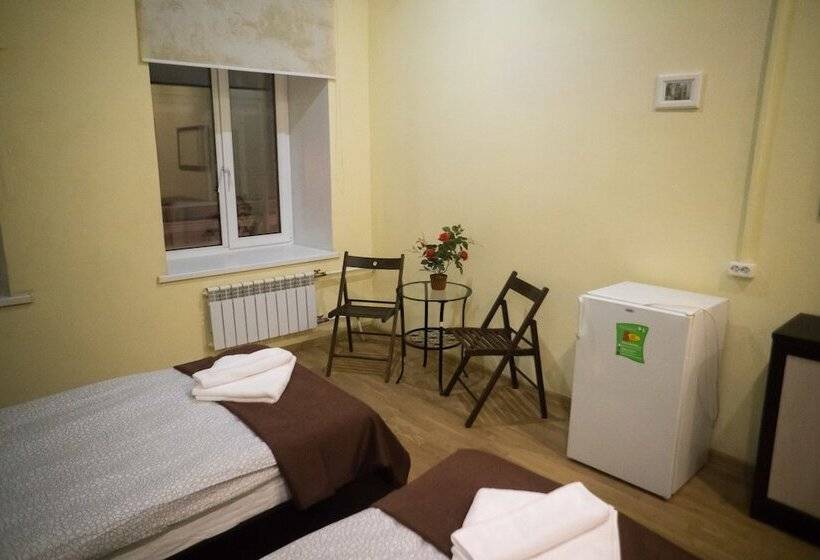 エコノミールーム, Central House Hotel   Hostel