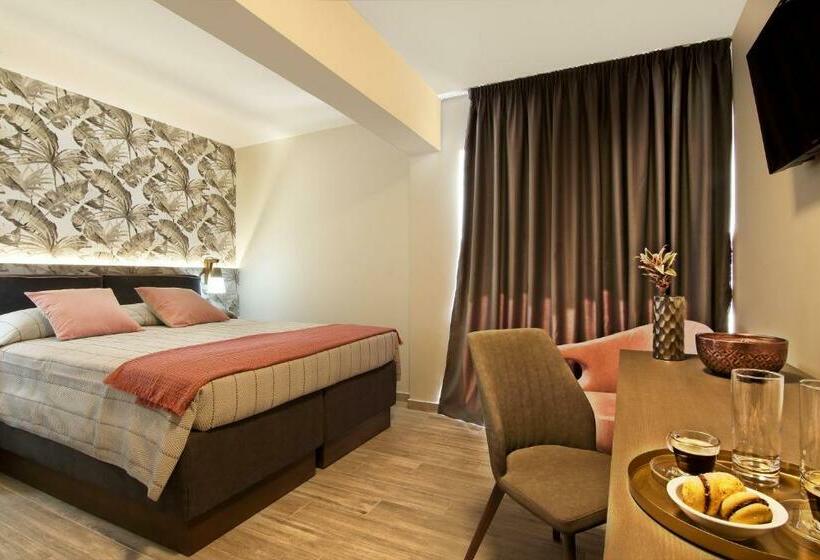 Номер Superior Боковой Вид на Море, Maison 66, Riviera Hotels